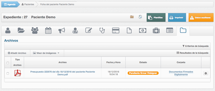 Firma digital de presupuestos en software para clínicas - Documentos firmados en ficha del paciente